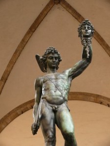 In der Loggia dei Lanzi: Figur des "Perseus" mit dem Medusenhaupt, 16. Jh., von Benvenuto Cellini